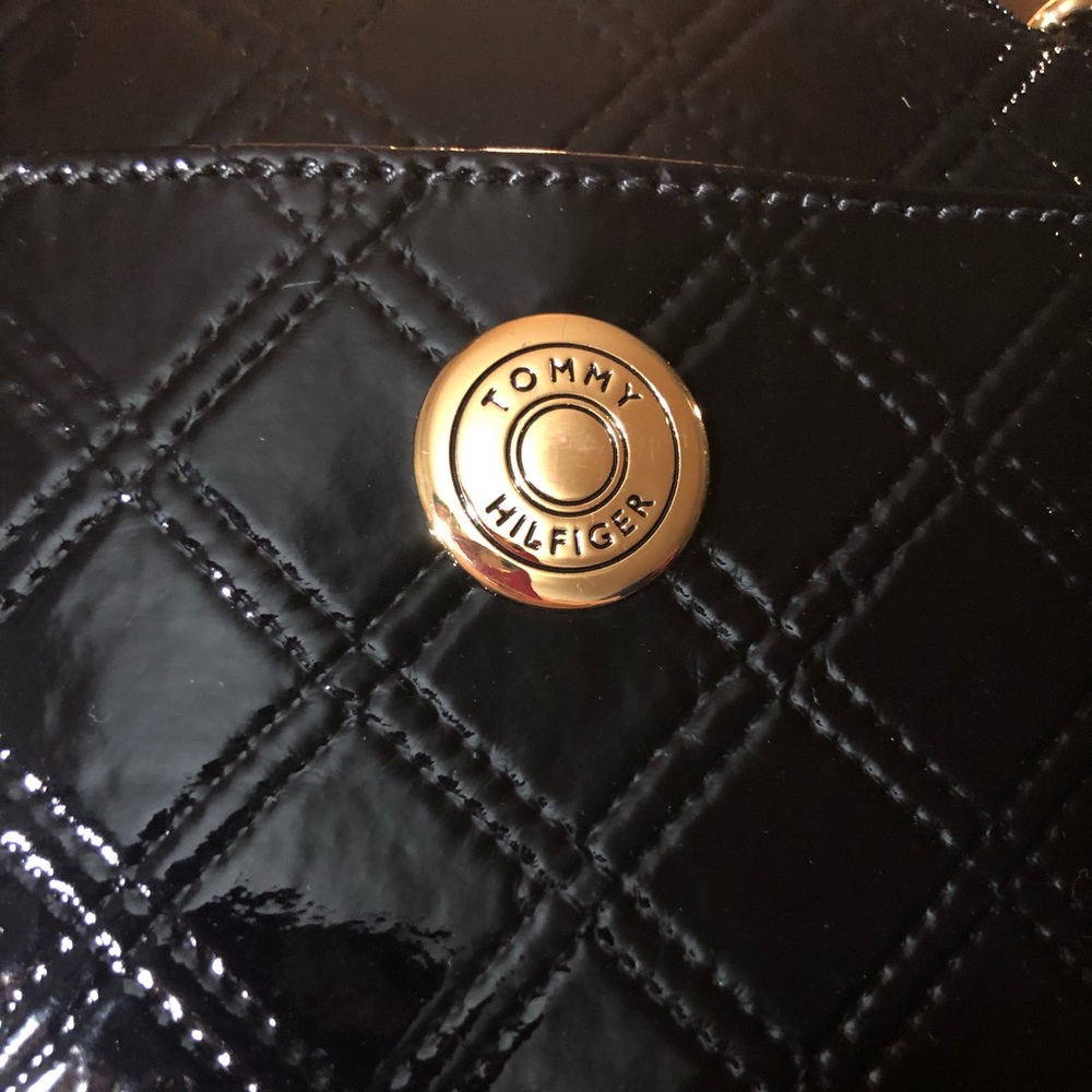 Tommy Hilfiger Cross Body Bag patent leather purse